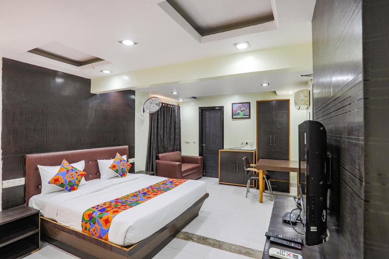 Fabhotel Trio Continental Patel Nagar New Delhi Eksteriør billede