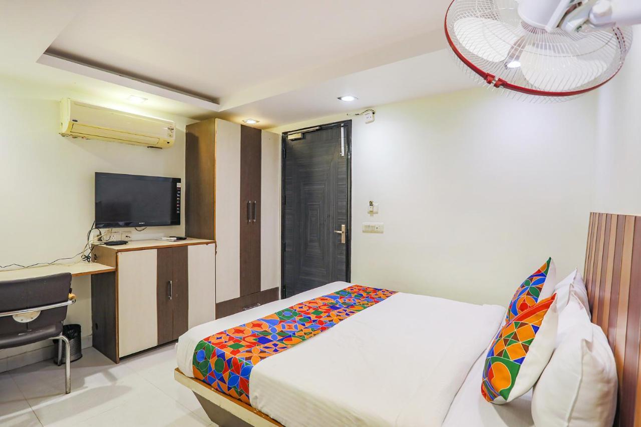 Fabhotel Trio Continental Patel Nagar New Delhi Eksteriør billede